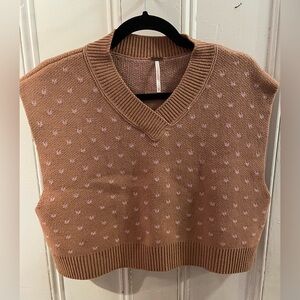 Free People Easy Street Tan Knit Vest with Heart Design | women’s XS